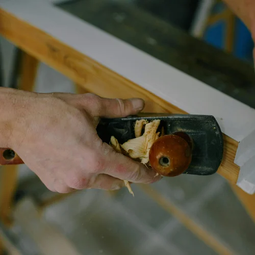 Window plane carpentry