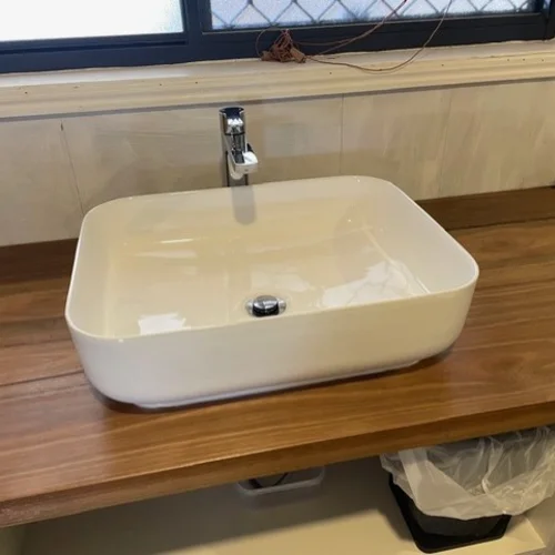 Bathroom cabinetry