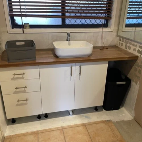Bathroom cabinetry